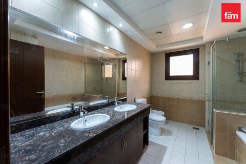 Townhouse in Dubai 4 bedrooms, 309.4 sq.m. № 93465 - photo 18