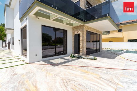 Villa à Dubai, 7 chambres, 938.3 m², № 58124 - photo 7