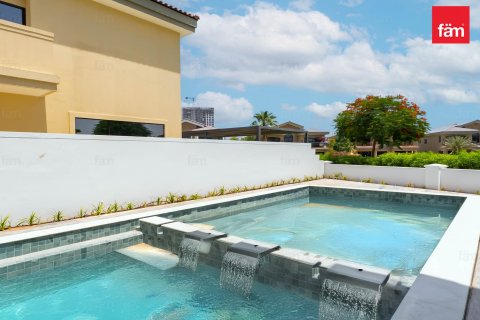 Villa à Dubai, 7 chambres, 938.3 m², № 58124 - photo 5