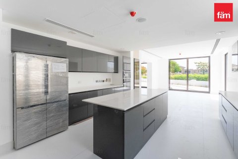 Villa à Dubai, 7 chambres, 938.3 m², № 58124 - photo 16