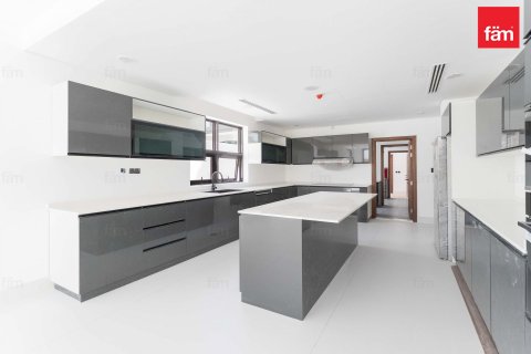 Villa à Dubai, 7 chambres, 938.3 m², № 58124 - photo 18