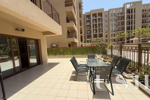 Appartement à Zahra Breeze Apartments, Town Square, Dubai, 3 chambres, 223 m², № 39127 - photo 1
