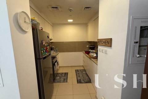 Appartement à Zahra Breeze Apartments, Town Square, Dubai, 3 chambres, 223 m², № 39127 - photo 8