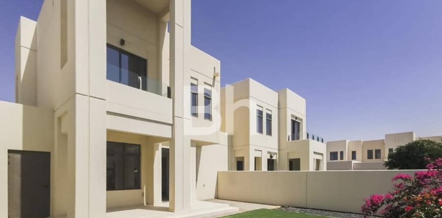 Villa en Reem, Dubai, 3 dormitorios, 283 m², № 24905