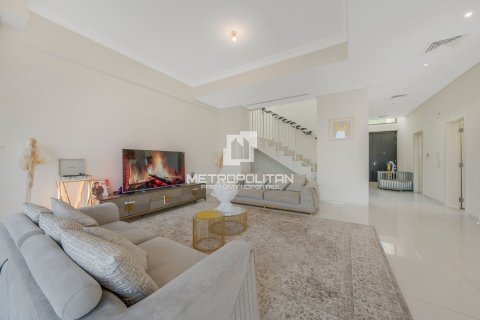 Villa à DAMAC Hills (Akoya by DAMAC), Dubai, 5 chambres, 484 m², № 14921 - photo 2
