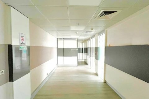 Снять в аренду офис в Джумейра Лейк Тауэрс, Дубай: 88.7м², № 51023 - фото 7
