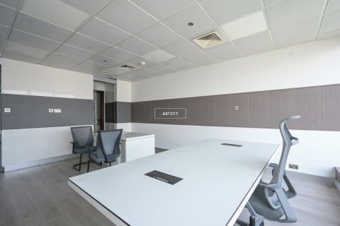 Office in Jumeirah Lake Towers, Dubai 88.7 sq.m. № 51023 - photo 20