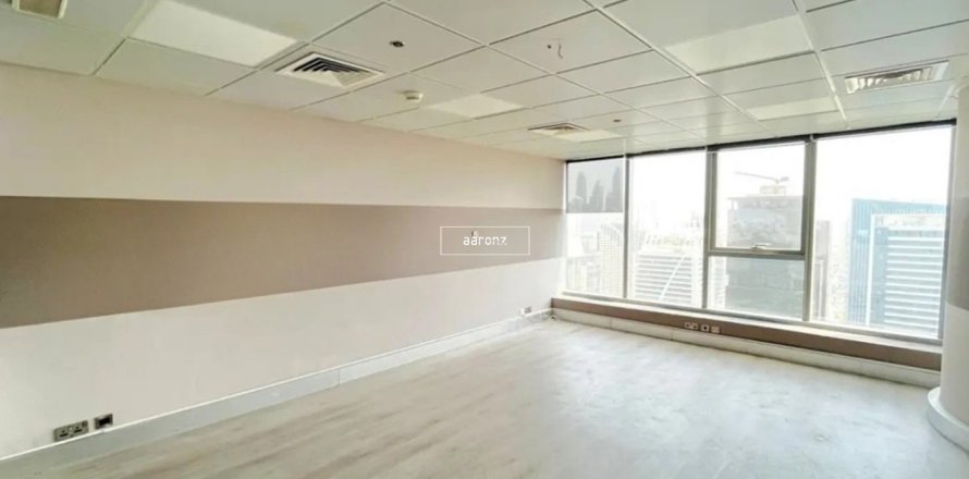 Oficina en Jumeirah Lake Towers, Dubai, 88.7 m², № 51023