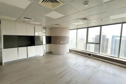 Снять в аренду офис в Джумейра Лейк Тауэрс, Дубай: 88.7м², № 51023 - фото 5