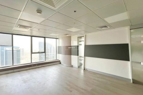 Снять в аренду офис в Джумейра Лейк Тауэрс, Дубай: 88.7м², № 51023 - фото 6