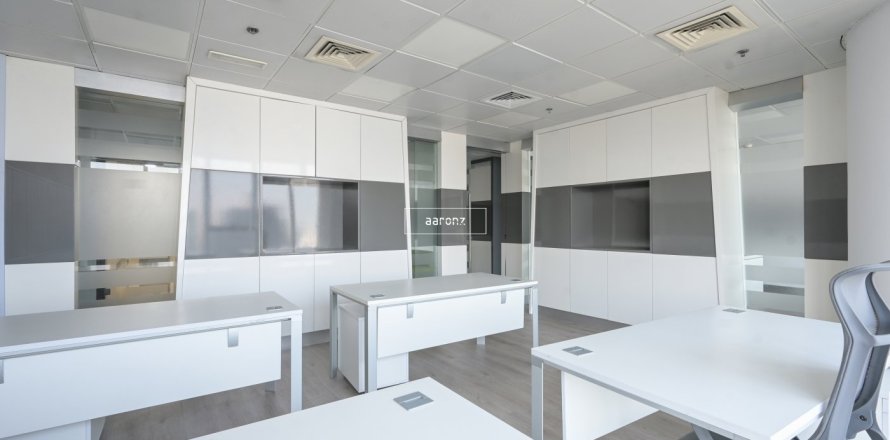 Office in Jumeirah Lake Towers, Dubai 88.7 sq.m. № 51023