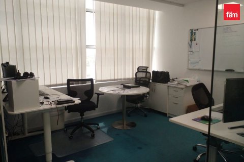 Bureau à Dubai, 157.4 m², № 12311 - photo 7