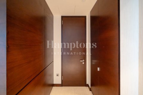 Appartement à Burj Khalifa, Dubai, 1 chambre, 101.81982994 m², № 94495 - photo 11