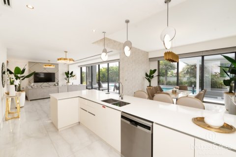 Villa in Dubai Hills Estate, Dubai 5 bedrooms, 573.8 sq.m. № 47256 - photo 8