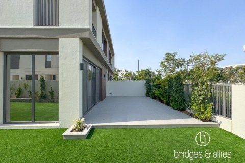 Villa en Dubai, 4 dormitorios, 316.9 m², № 47272 - foto 4