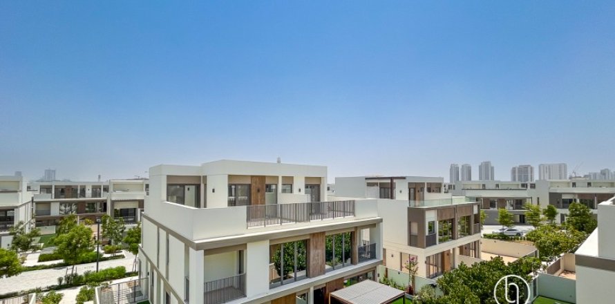 Villa en Dubai, 4 dormitorios, 316.9 m², № 47275