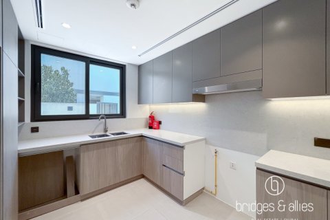Villa en Dubai, 4 dormitorios, 316.9 m², № 47275 - foto 4