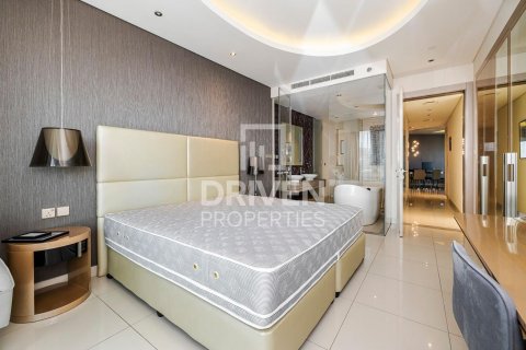 Apartment in DAMAC Towers by Paramount, Business Bay, Dubai 3 bedrooms, 162 sq.m. № 19027 - photo 14
