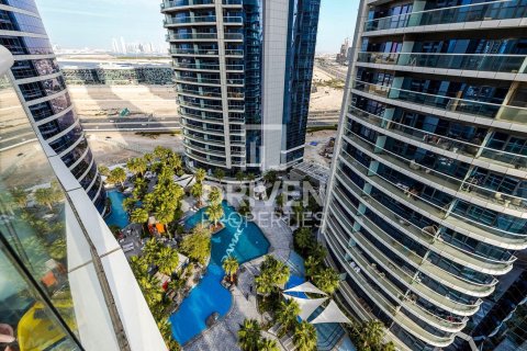 Apartment in DAMAC Towers by Paramount, Business Bay, Dubai 3 bedrooms, 162 sq.m. № 19027 - photo 2