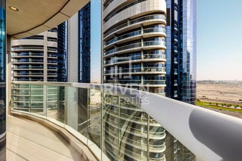 Apartment in DAMAC Towers by Paramount, Business Bay, Dubai 3 bedrooms, 162 sq.m. № 19027 - photo 3