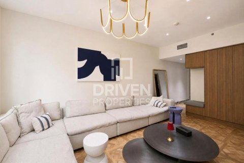 Apartment in Downtown Dubai (Downtown Burj Dubai), Dubai 2 bedrooms, 140.1 sq.m. № 143149 - photo 2