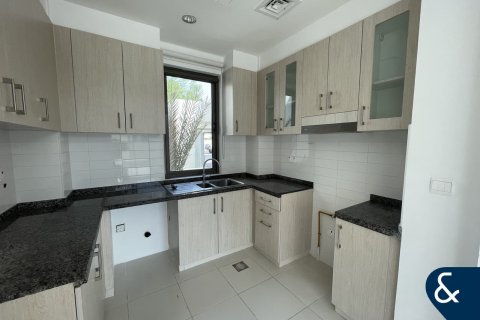 Villa in Mira Oasis, Reem, Dubai 3 bedrooms, 327 sq.m. № 76529 - photo 3