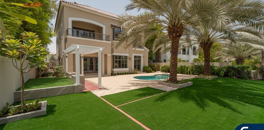 Villa in Fire, Jumeirah Golf Estates, Dubai 5 bedrooms, 557 sq.m. № 76534