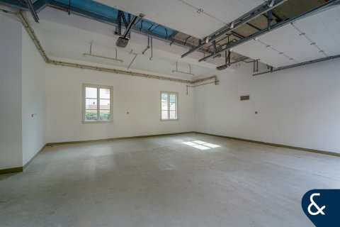 Villa in Fire, Jumeirah Golf Estates, Dubai 5 bedrooms, 557 sq.m. № 76534 - photo 28