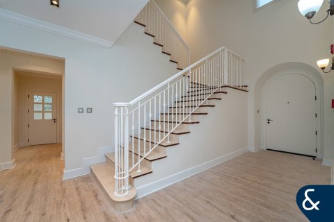 Villa in Fire, Jumeirah Golf Estates, Dubai 5 bedrooms, 557 sq.m. № 76534 - photo 6