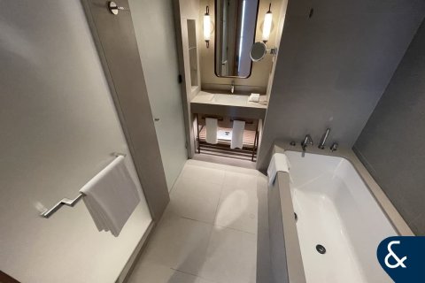 Apartment in Downtown Dubai (Downtown Burj Dubai), Dubai 2 bedrooms, 113 sq.m. № 76531 - photo 18