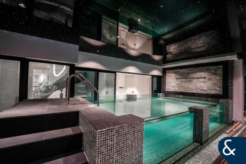 Apartment in Jumeirah Lake Towers, Dubai 4 bedrooms, 573 sq.m. № 76515 - photo 13