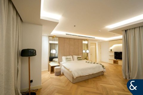 Apartment in Jumeirah Lake Towers, Dubai 4 bedrooms, 573 sq.m. № 76515 - photo 28