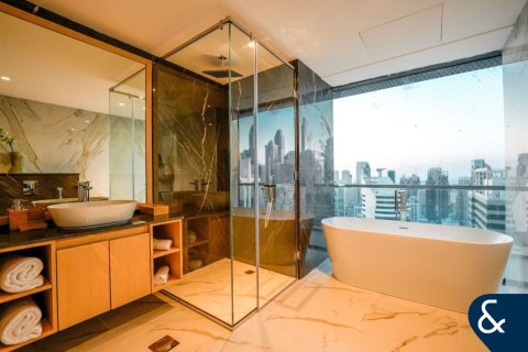 Apartment in Jumeirah Lake Towers, Dubai 4 bedrooms, 573 sq.m. № 76515 - photo 10