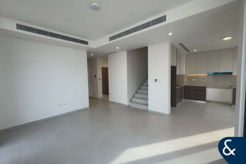 Villa in EMAAR South, Dubai South (Dubai World Central), Dubai 4 bedrooms, 373 sq.m. № 76530 - photo 5