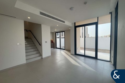 Villa in EMAAR South, Dubai South (Dubai World Central), Dubai 4 bedrooms, 373 sq.m. № 76530 - photo 4
