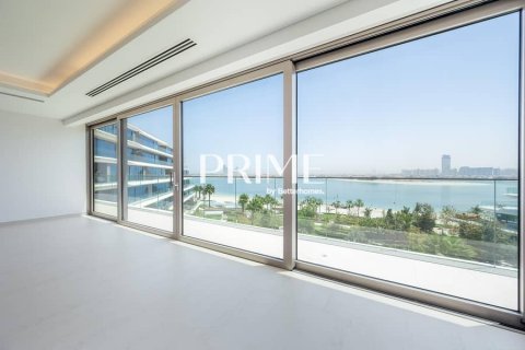 Apartment in Palm Jumeirah, Dubai 4 bedrooms, 633 sq.m. № 56782 - photo 18