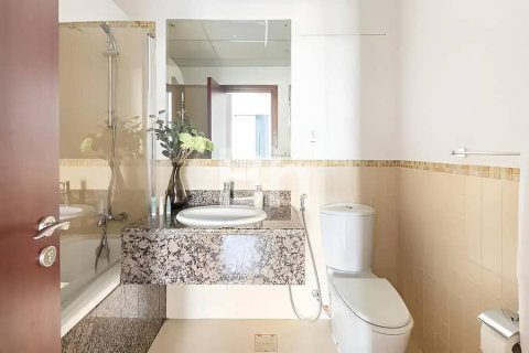 Apartment in Jumeirah Beach Residence, Dubai 2 bedrooms, 128 sq.m. № 56787 - photo 10