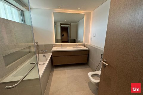 Villa in Al Furjan, Dubai 4 bedrooms, 358.9 sq.m. № 50530 - photo 18