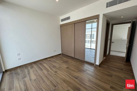 Villa in Al Furjan, Dubai 4 bedrooms, 358.9 sq.m. № 50530 - photo 4