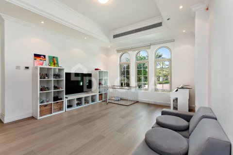 Villa en Jumeirah Islands, Dubai, 4 dormitorios, 488 m², № 104742 - foto 4