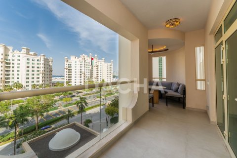 Купить квартиру в Shoreline Apartments, Пальма Джумейра, Дубай: 2 спальни, 147м², № 104754 - фото 2