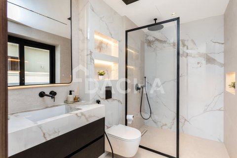 Villa en Jumeirah Golf Estates, Dubai, 5 dormitorios, 479 m², № 104748 - foto 14