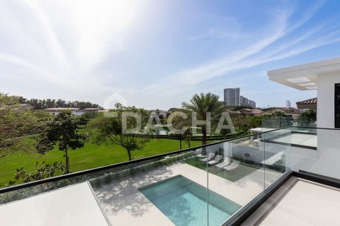 Villa en Jumeirah Golf Estates, Dubai, 5 dormitorios, 479 m², № 104748 - foto 13