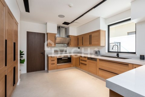 Villa en Jumeirah Golf Estates, Dubai, 5 dormitorios, 479 m², № 104748 - foto 21