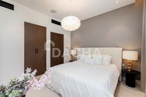 Villa en Jumeirah Golf Estates, Dubai, 5 dormitorios, 479 m², № 104748 - foto 9