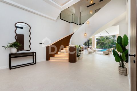 Villa en Jumeirah Golf Estates, Dubai, 5 dormitorios, 479 m², № 104748 - foto 8