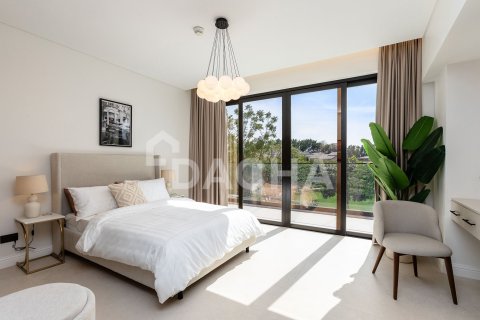 Villa en Jumeirah Golf Estates, Dubai, 5 dormitorios, 479 m², № 104748 - foto 16