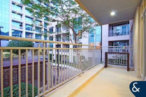 Apartment in Downtown Dubai (Downtown Burj Dubai), Dubai 1 bedroom, 114 sq.m. № 75539 - photo 2