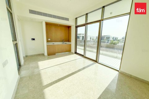 Villa in Al Furjan, Dubai 4 bedrooms, 565.7 sq.m. № 24652 - photo 2