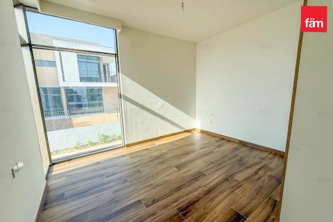 Villa in Al Furjan, Dubai 4 bedrooms, 565.7 sq.m. № 24652 - photo 6